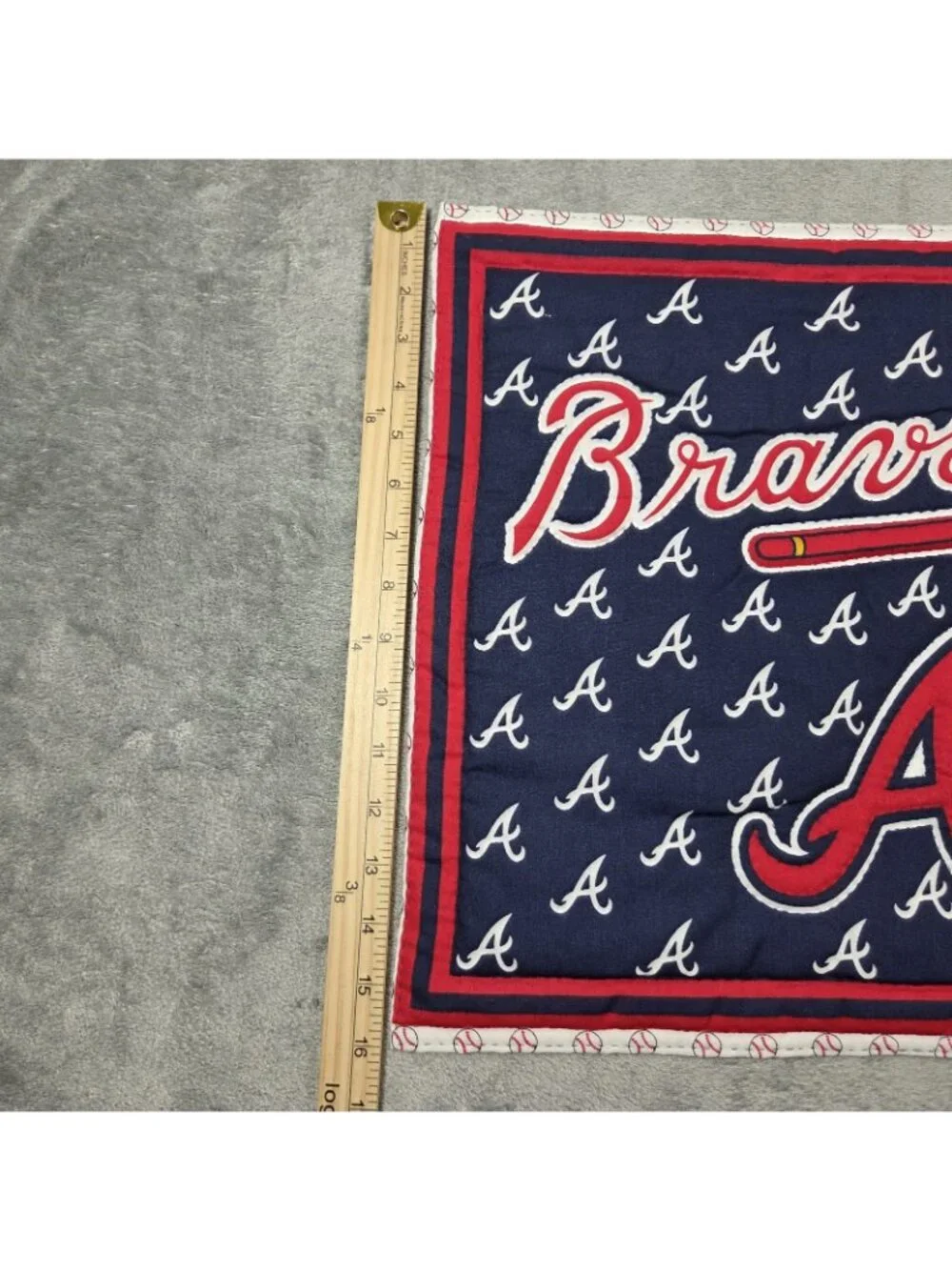 Atlanta Braves Hand Quilted Fabric MLB Baseball Wall Hanging 16